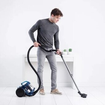 Vysavač Taurus SVC 807 Homeland Cyclone Animal , nepoužívaný