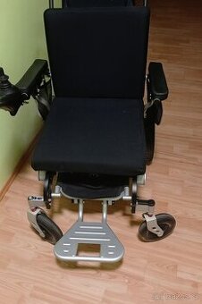 Elektrický invalidní vozík