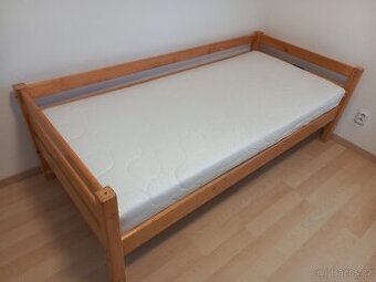 Postel Domestav 90x200, dřevěná masiv s matrací
