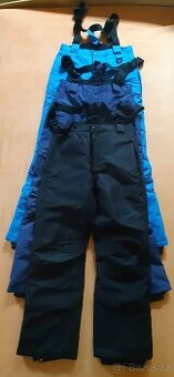 Lyžařské kalhoty vel. 146/152