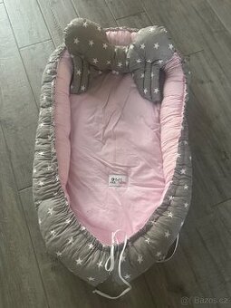 Hnízdečko do postýlky