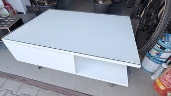 Konferenční stolek