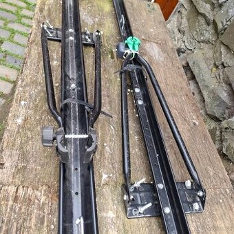 Střešní nosiče kol