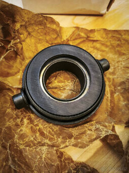 VW T1 ponorka nove spojkove lozisko