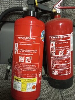 Práškový hasicí přístroj