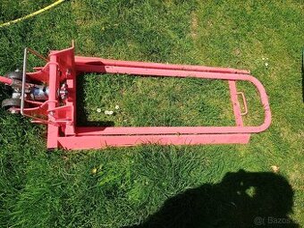 Hydraulický hever na zah.traktory