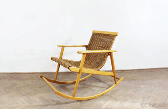 retro houpací křeslo ÚĽUV