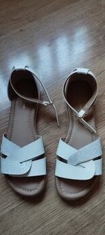 Dámské letní boty Clara Barson - CCC