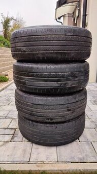 Letní pneu 215/55 R18 – sada 4 ks, 2× 5,5 mm, levně 800 Kč