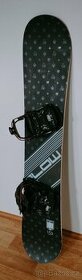Snowboard + vázání + boty + vak