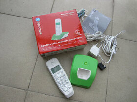 Bezdrátový digitální telefon Motorola S1201+ - 1