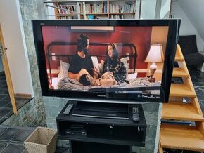 Prodám televizi Panasonic TH-42PZ85EA úhlopříčka 106 cm