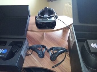 Headset + ovladače Valve Index