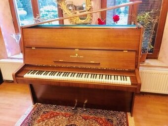 Klavír Steinway&Sons Mod-V125 Mint stav - 1