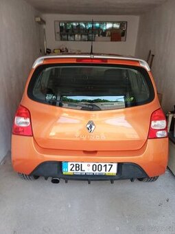 TWINGO