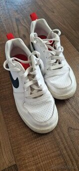 Botasky Nike, vel. 38