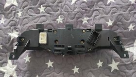 Fiat Punto středový panel