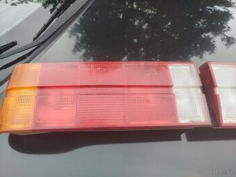 Prodám zadní světla BMW E30