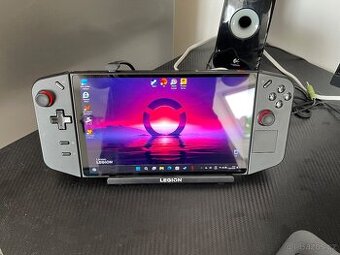 Lenovo legion go, Pc handheld
