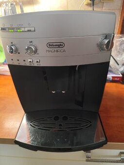 Prodám automatický kávovar DeLonghi ESAM 02.110