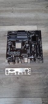 Gigabite GA - F2A88XM D3HP