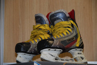 Hokejové brusle Bauer Vapor x 4.0 vel.37,5