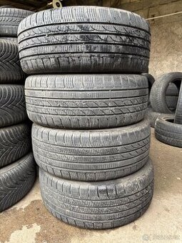 Zimni pneu 215/55/16