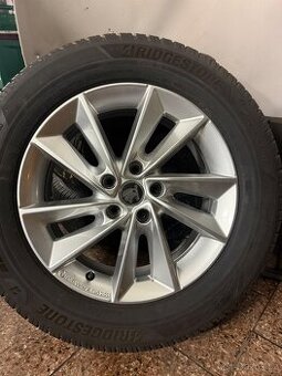 Alu Škoda Kodiaq 5x112 215/65/17 zimní, DOT 2624