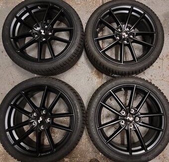 Hyundai i30 N,alu 18',tmavé Borbet,zimní pneu,nové