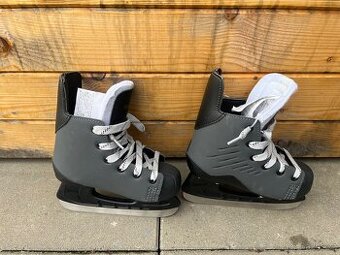Lední brusle velikost 31