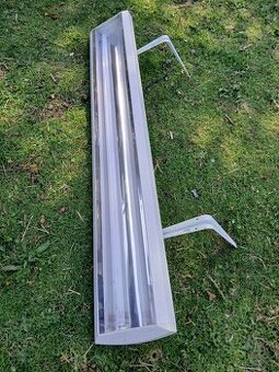 Osvětlovací tělesa na zářivkové trubice