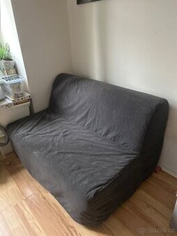 Používaný gauč ikea