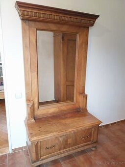 Starožitné stojací zrcadlo se šuplíky