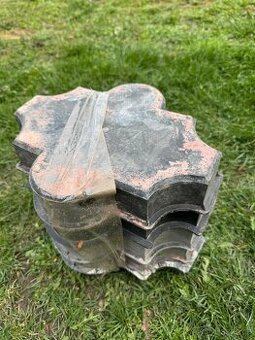 Formy na zámkovou dlažbu