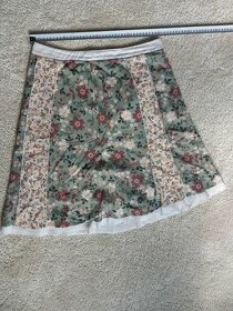 květovaná sukně Promod - 1