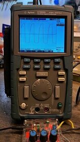 Scopemeter (osciloskop) Agilent U1604A - 1