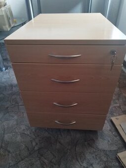 Šuplíkový box