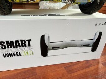 Hoverboard grafitty s bluetooth reproduktorem