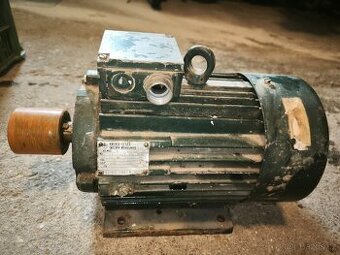 3 fázový motor 2,2KV/1430ot