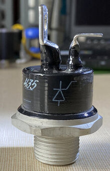 Výkonový tyristor T15_100_9_435_160_Y2