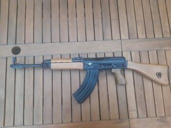 Řez samopal vz 58 - 1