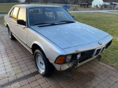 BMW 735i E23 nahradni dily s celeho vozidla