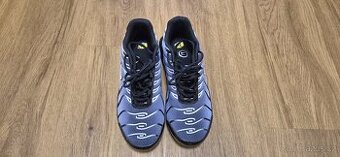 NIKE  sportovni