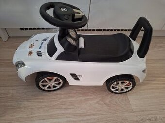 Auto Mercedes - 1