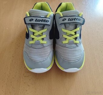 Chlapecké tenisky zn. Lotto vel. 35