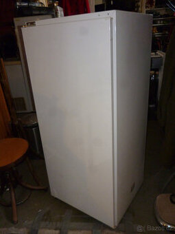 lednička mora,v- 123cm,š-55cm