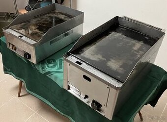 Prodám dva klasické grilovací tály