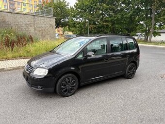 VOLKSWAGEN TOURAN 2.0TDI---2006---AUTOMAT-BEZ KOROZE