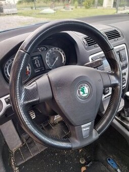 Škoda Octavia II RS - volant, airbag