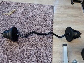 Ez činka 50kg na biceps a triceps